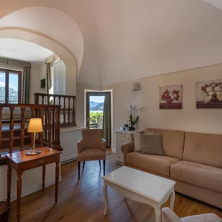 加尼酒店 3* 梅纳焦