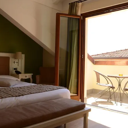 加尼酒店 酒店 梅纳焦