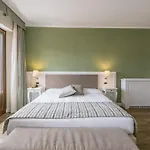 Hotell Garni 3*